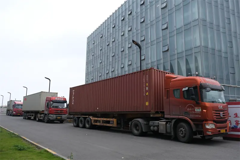 Машините за производство на тухли QGM, изпратени до Близкия изток, помагат на регионалното строителство да направи нов скок напред