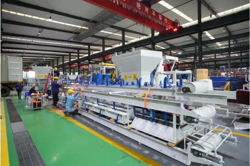 Пролетта е идеалното време за упорит труд и прогрес. Quangong Machinery Co., Ltd. е заета с доставка на стоки в чужбина.